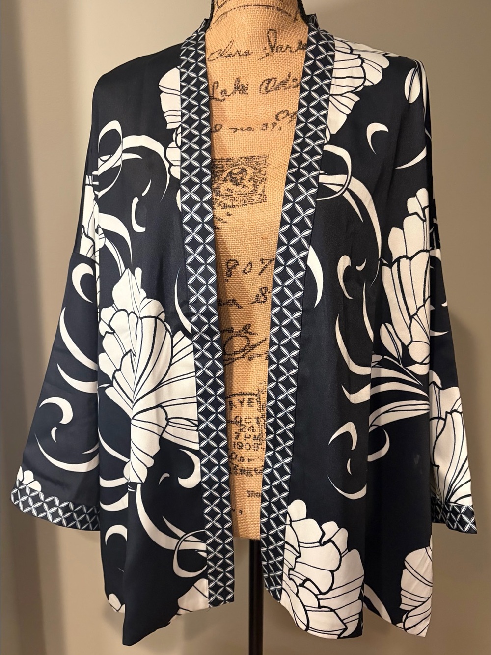 Chico's REVERSIBLE L/XL Kimono Cardigan Top Cover Up Jacket Dark Navy Blue White